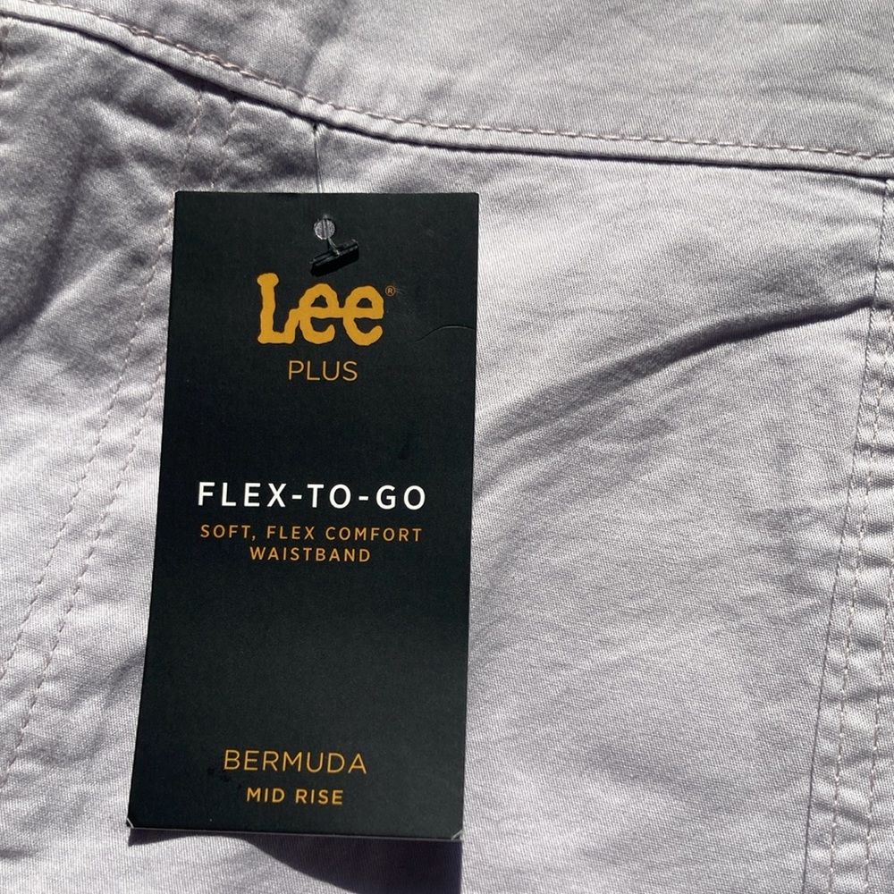 Lee Bermuda short soft flex comfort waistband midrise 9 in inseam 24W - Picture 5 of 17